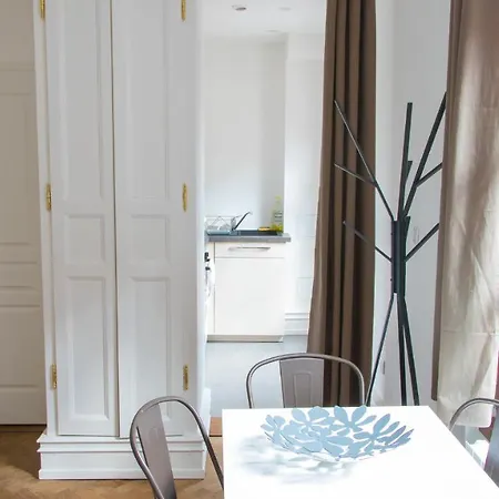 Rue Des Veaux - Quartier Cathédrale *