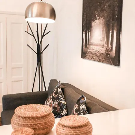 Апартаменты Rue Des Veaux - Quartier Cathedrale *