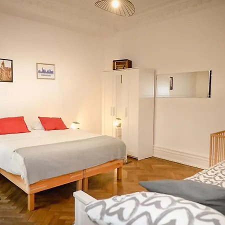 Rue Des Veaux - Quartier Cathedrale Apartment